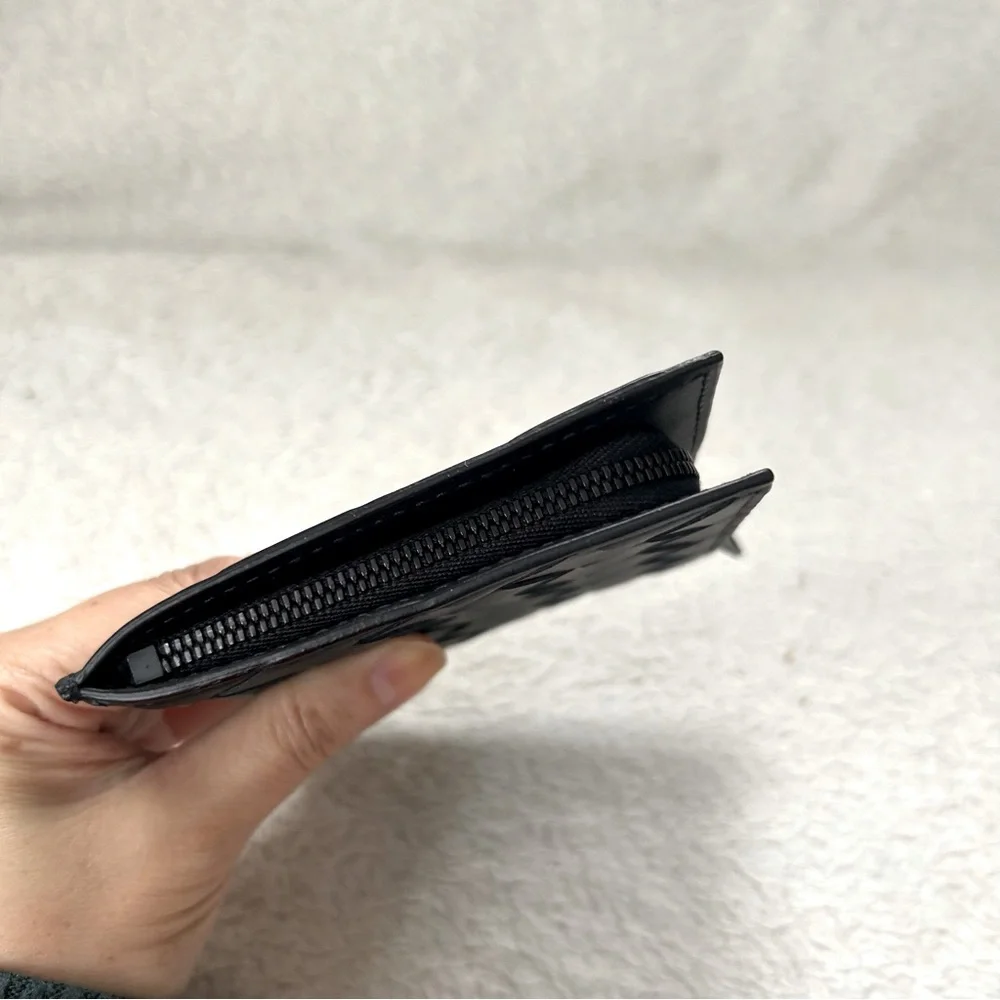 NWT Authentic Bottega Veneta Intriciato Leather L-Zip Thin Wallet Black